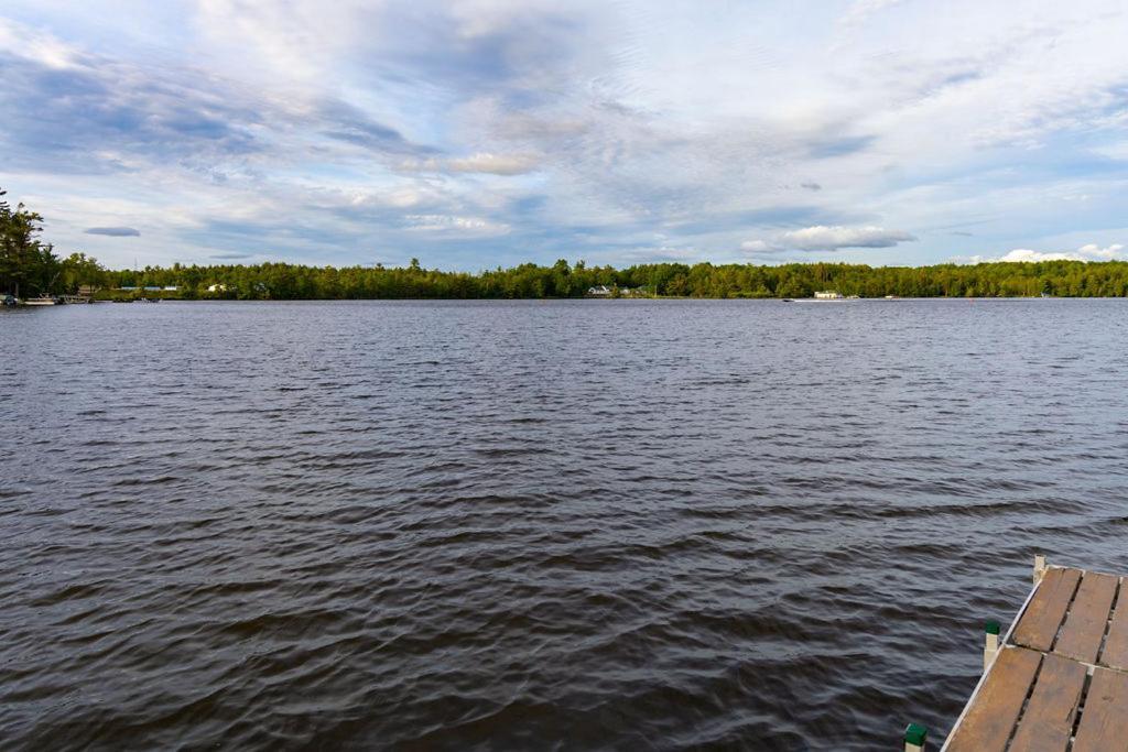 Twelve Pines Resort - South Lodge With Private Pier On Catfish Lake Eagle River Exterior photo